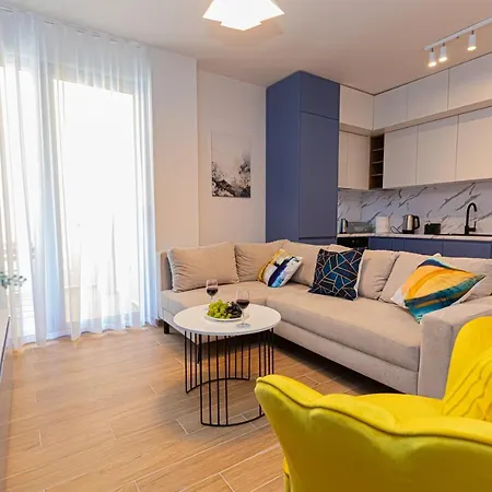 Luxury - Apartment *